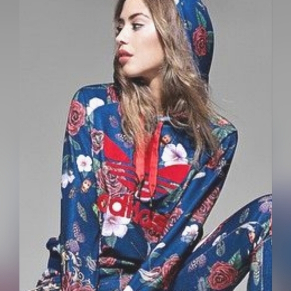ADIDAS x RITA ORA Superstar Roses Baroque Butterflies Blue Red Track Jacket XS - Picture 2 of 16